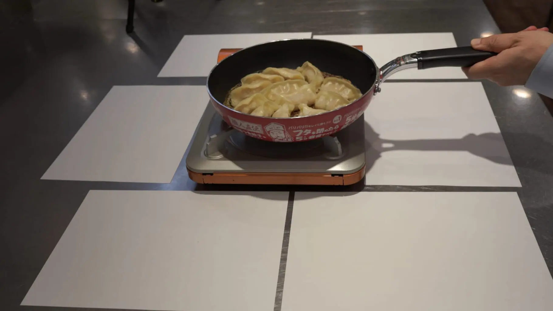 羽根を仕上げる