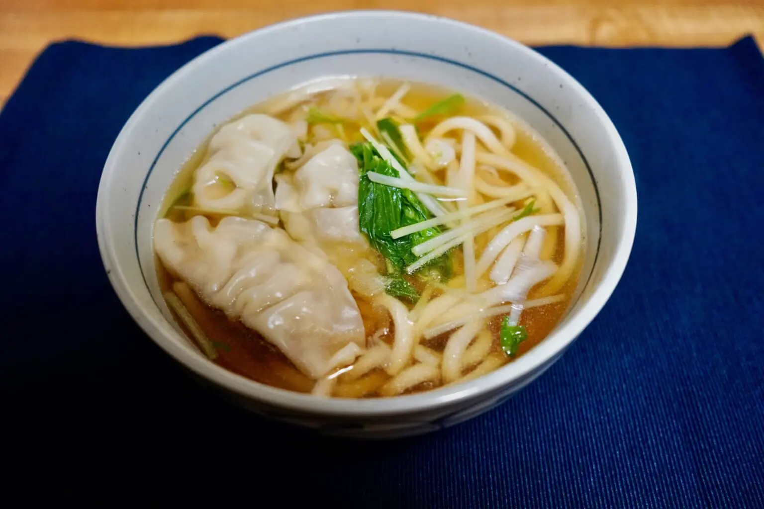 餃子 うどん 人気 鍋