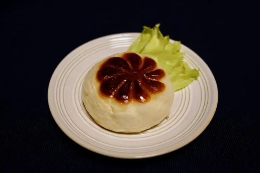 手作り一口肉まん、焼き餃子 京都・上京区『十二籃』手作りモチモチの焼き餃子と一口肉まんが